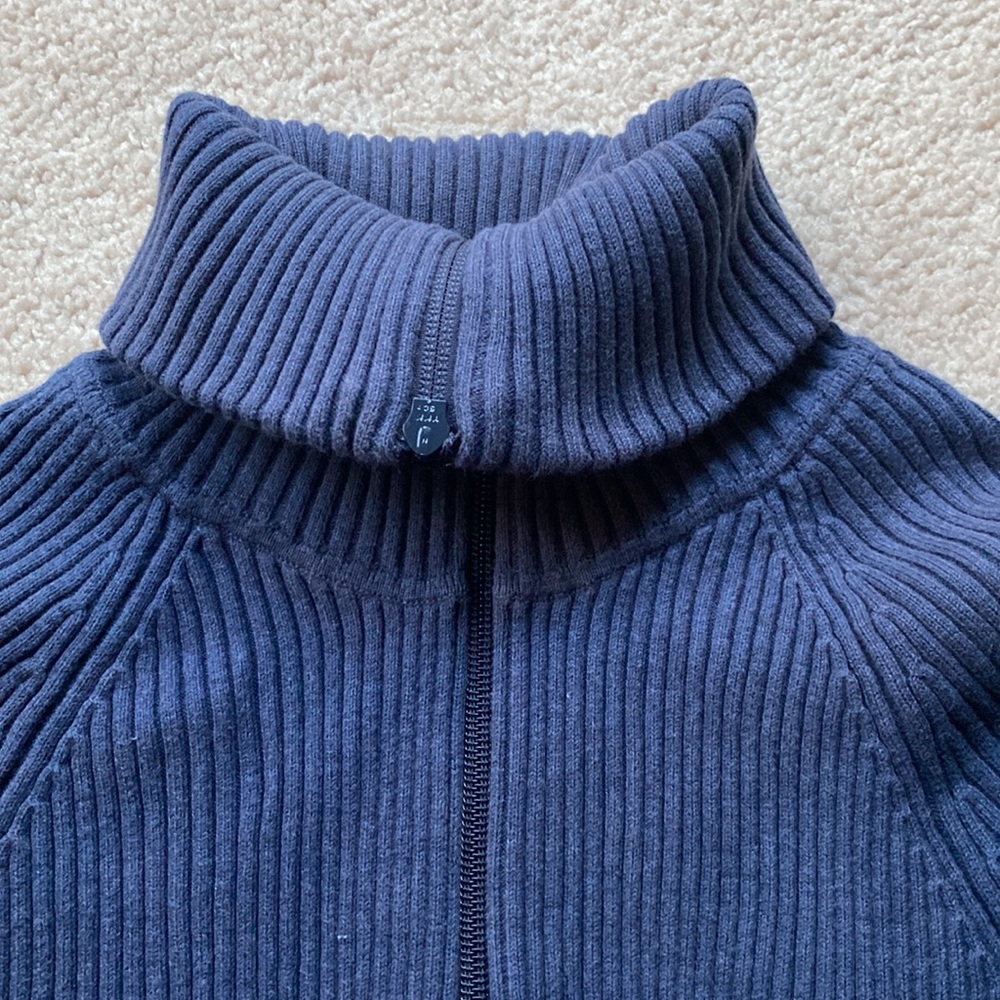 Sweater - Picture 2 of 4